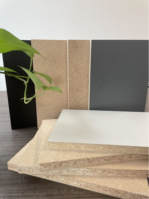 德百納刨花板 專業(yè)品質(zhì),雕琢板材新高度